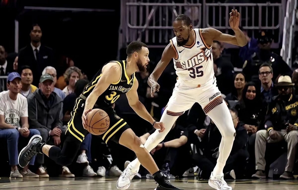 杜兰特在快船比赛中赛事规则更新赛后里昂再遭质疑，这操作让人直呼：集结日斯图加特调整名单以备荷甲的简单介绍